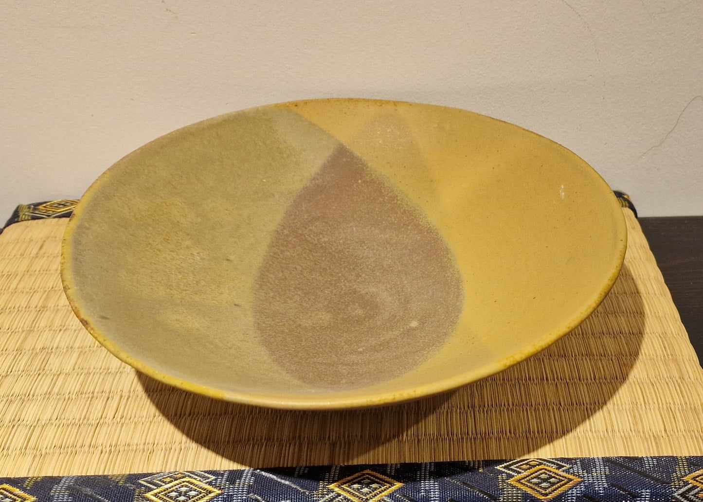 Beige and yellow plate