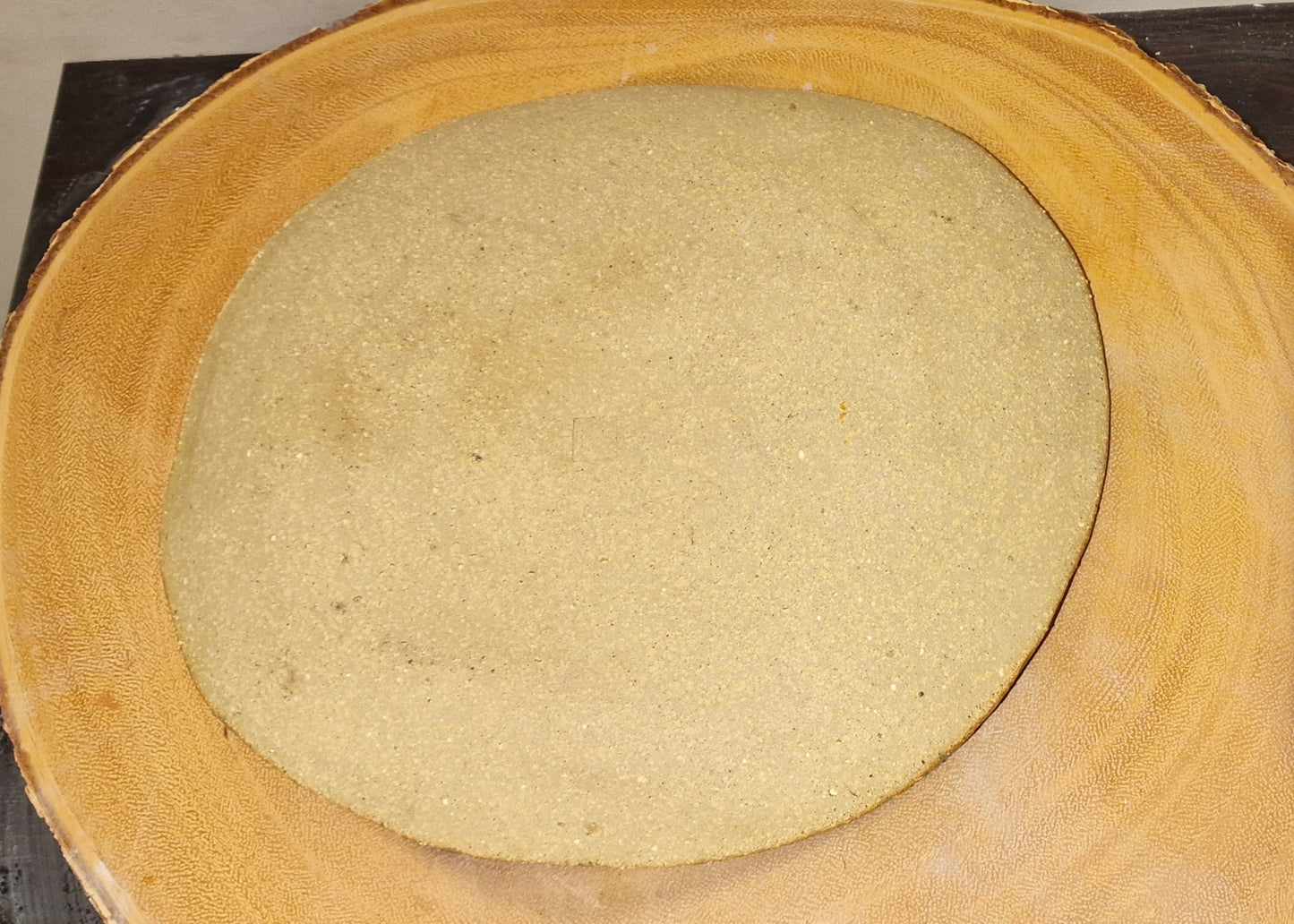 Green serving plate
